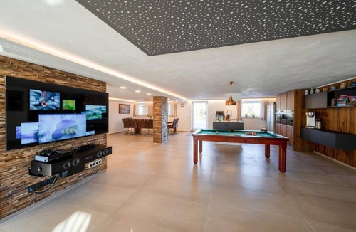 Buchenberg Apartment | 300 m² Apartment ∙ 6 bedrooms ∙ 17 guests