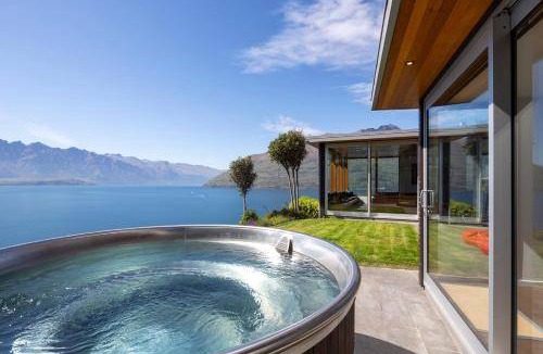 Fernhill Resort | 300 m² Resort ∙ 5 bedrooms ∙ 8 guests