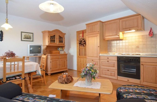 Schoensee Apartment | 325 m² Apartment ∙ 7 bedrooms ∙ 14 guests