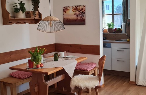 Arlaching Apartment | 36 m² Apartment ∙ 2 guests