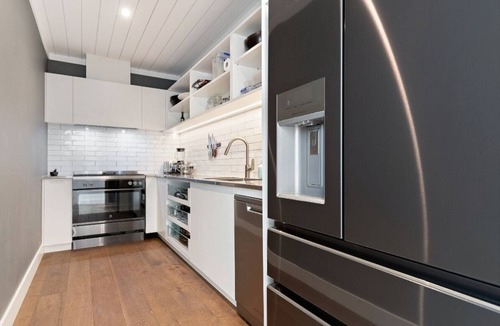 Lake Hayes House | 4 bedroom home with private swimming pool & spa pool