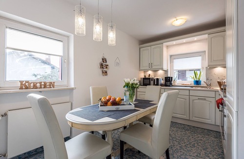 Ebersberg District Apartment | 4-Room Apartment with Garden, Balcony and Fireplace close to Munich
