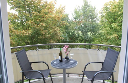 Redewisch Apartment | 4-star apartment near the beach with two balconies