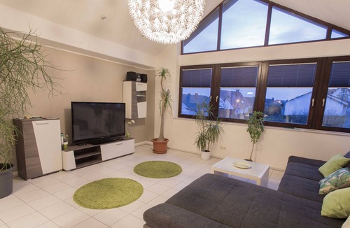 Hallerndorf Apartment | 4-star apartment / air conditioning with five beds in the center of Franconia