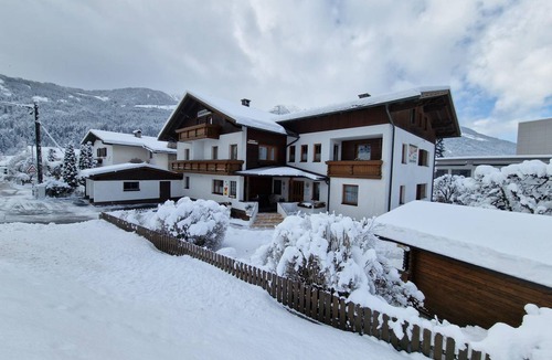 Panzendorf Apartment | 40 m² Apartment ∙ 2 bedrooms ∙ 6 guests