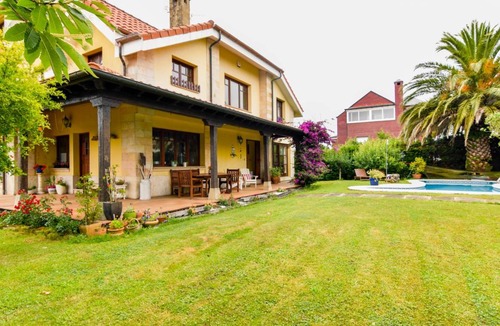 Escobedo Villa | 400 m² Villa ∙ 5 bedrooms ∙ 10 guests