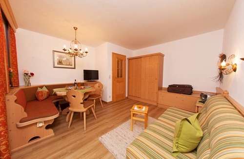 Groissenbach Apartment | 42 m² Apartment ∙ 2 guests