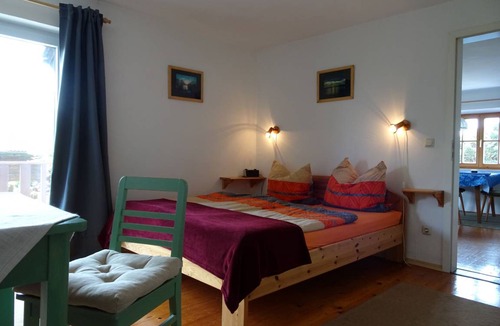 Gollenshausen a.Chiemsee Apartment | 43 m² Apartment ∙ 2 guests