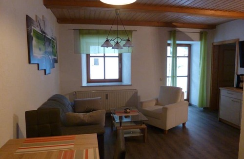 Schwarzenbach Apartment | 45 m² Apartment ∙ 2 bedrooms ∙ 4 guests