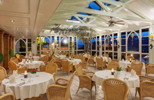 Oy Hotel | 45 m² Hotel ∙ 5 guests