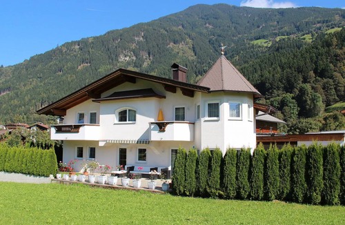 Stumm Villa | 47 m² Villa ∙ 1 bedroom ∙ 4 guests