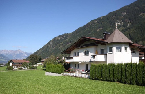 Stumm Villa | 47 m² Villa ∙ 1 bedroom ∙ 4 guests