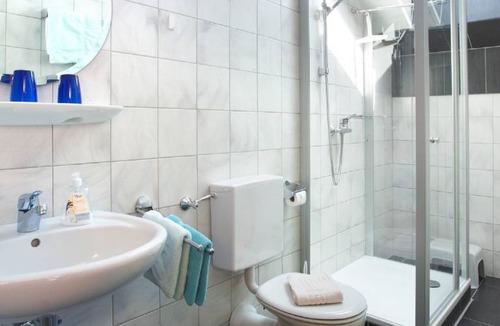 Bad Goegging Apartment | 48 m² Apartment ∙ 1 bedroom ∙ 3 guests
