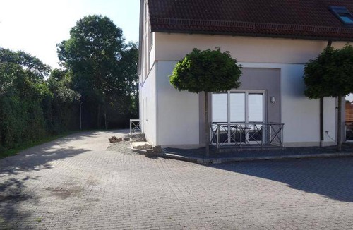 Hallbergmoos Hotel | 48 m² Hotel ∙ 4 guests
