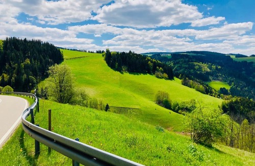 Furtwangen Apartment | 48qm Ferienwohnung mit großer Terrasse im Schwarzwald