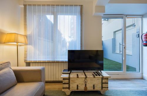 Chamberi House | 4BR Private Garden - Best Location for Families