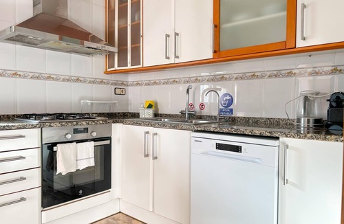 Vilanova I la Geltru Apartment | 5-Bedroom apartment close to the sea, outdoor space, A/C
