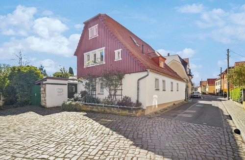 Laubegast House | 5 bedroom pet friendly home in Dresden