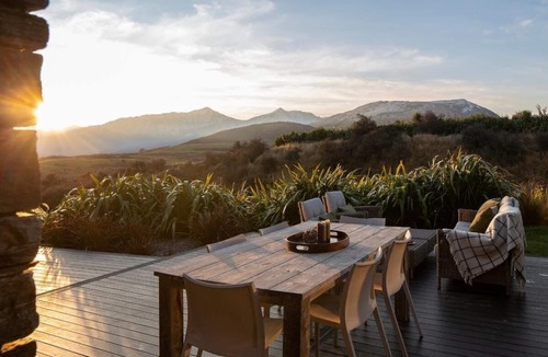 Jacks Point House | 5 Bedroom Villa with Mountain Views
