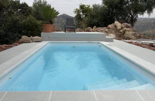 Comares Villa | 5-Bedroom Villa with Pool, Swimjet and Jacuzzi