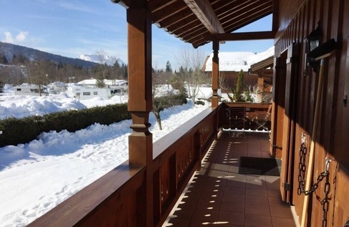 Groissenbach Apartment | 5-star apartment with balcony and views of the surrounding mountains