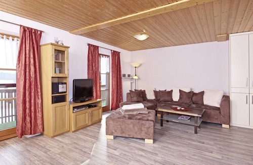 Amerang Apartment | 5-star vacation apartment with south-facing balcony for 1-8 people, 105 sqm