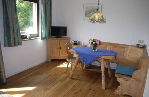 Gmain Apartment | 50 m² Apartment ∙ 2 guests