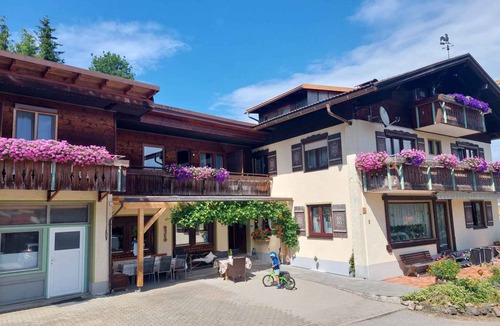 Immenstadt im Allgaeu Apartment | 50 m² Apartment ∙ 2 bedrooms ∙ 4 guests