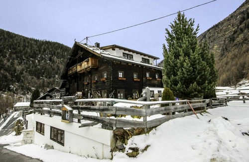 Zwieselstein Villa | 50 m² Villa ∙ 1 bedroom ∙ 4 guests