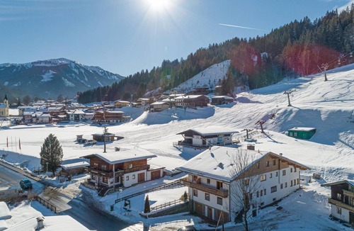 Kelchsau Ski Chalet | 500 m² Chalet ∙ 15 bedrooms ∙ 45 guests