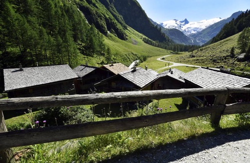 Matrei in Osttirol Apartment | 52 m² Apartment ∙ 1 bedroom ∙ 4 guests