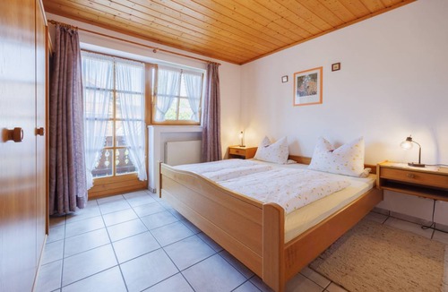 Sankt Valentin Apartment | 54 m² Apartment ∙ 2 guests