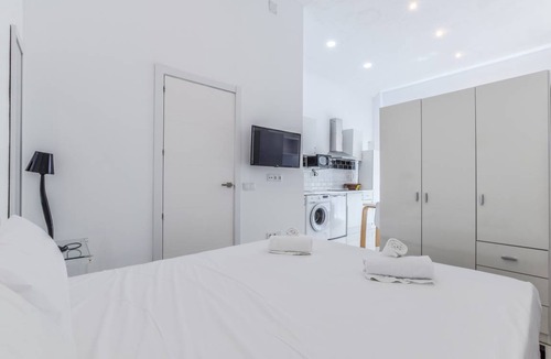 Atocha Apartment | 56 m² Studio flat ∙ 2 guests