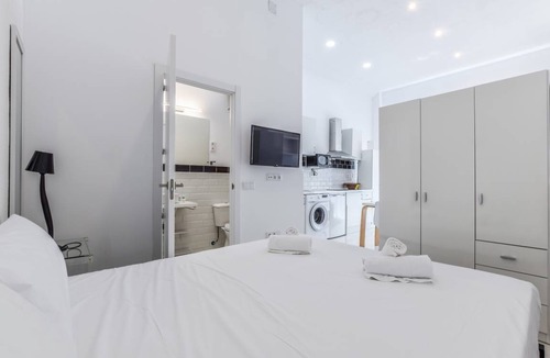 Atocha Apartment | 56 m² Studio flat ∙ 2 guests