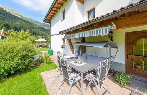 Sankt Anton am Arlberg Apartment | 57 m² Apartment ∙ 2 bedrooms ∙ 4 guests