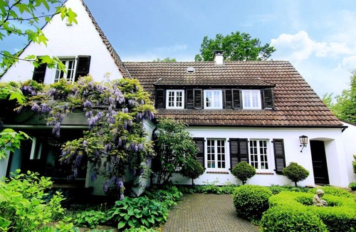 Emsdetten Villa | 6 bedroom villa in Emsdetten