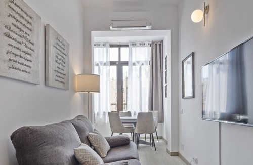Sant Antoni Apartment | 60. Books 3 Apartment