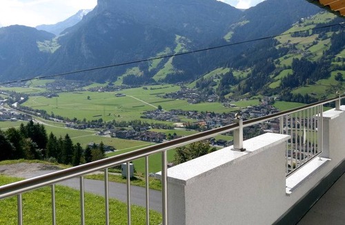 Ramsau im Zillertal Apartment | 60 m² Apartment ∙ 2 bedrooms ∙ 4 guests