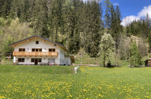 Holzgau Apartment | 60 m² Apartment ∙ 2 bedrooms ∙ 5 guests