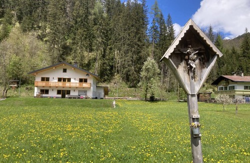 Holzgau Apartment | 60 m² Apartment ∙ 2 bedrooms ∙ 5 guests