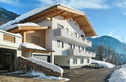 Ramsau im Zillertal Apartment | 60 m² Apartment ∙ 2 bedrooms ∙ 5 guests