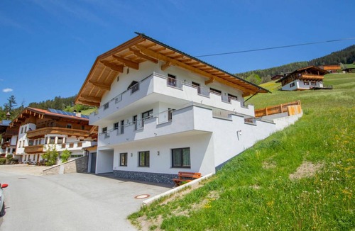Ramsau im Zillertal Apartment | 60 m² Apartment ∙ 2 bedrooms ∙ 5 guests