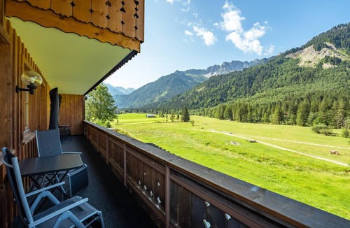Hinterstein Apartment | 60 m² Apartment ∙ 2 bedrooms ∙ 4 guests