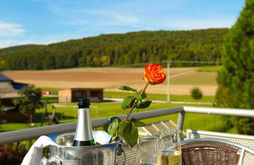 Parsberg Bed & Breakfast | 60 m² Bed and breakfast ∙ 3 guests