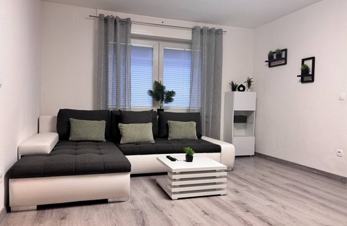 Datteln House | 60 m² bungalow with garden | W-LAN | bathtub | washing machine | modern | SmartTV