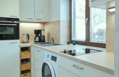 Bad Endorf Apartment | 63 m² Apartment ∙ 4 guests
