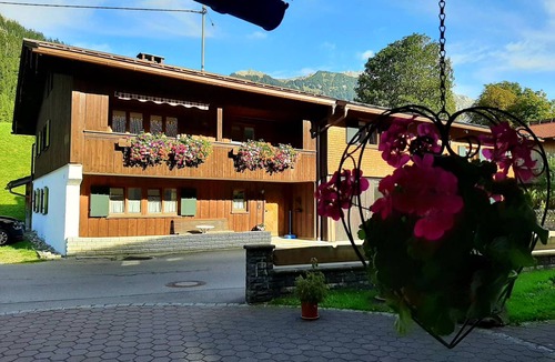 Hinterstein Apartment | 63 m² Apartment ∙ 2 bedrooms ∙ 4 guests