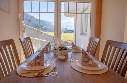Farchant Apartment | 65 m² Apartment ∙ 2 bedrooms ∙ 4 guests