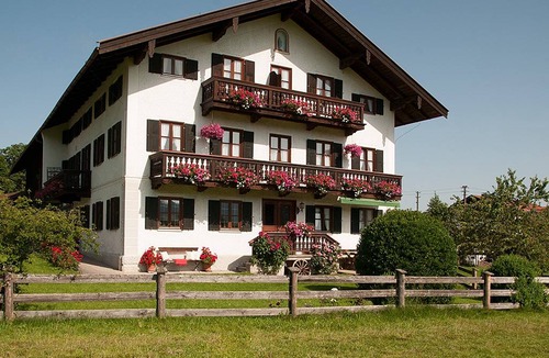 Bad Wiessee Apartment | 65 m² Apartment ∙ 1 bedroom ∙ 3 guests