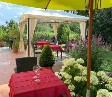 Oberasbach Hotel | 69 m² Hotel ∙ 2 bedrooms ∙ 5 guests